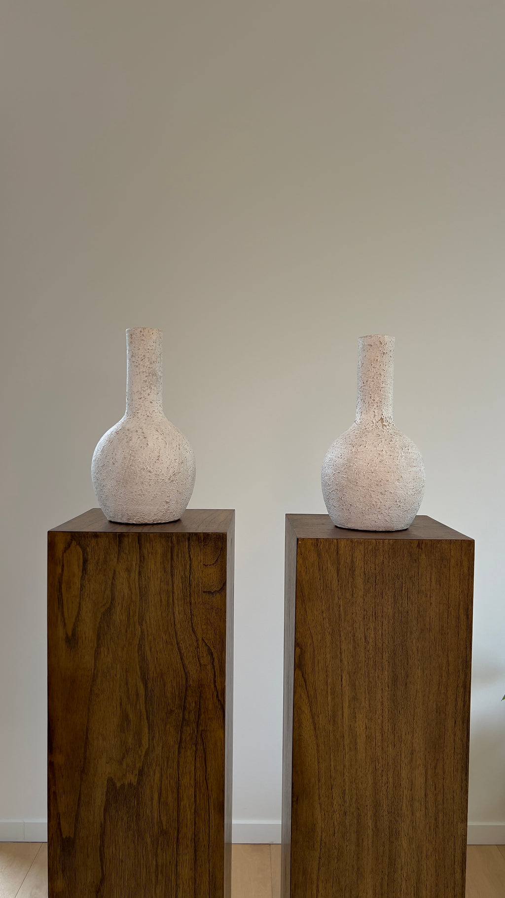 Calcis Alta Vase