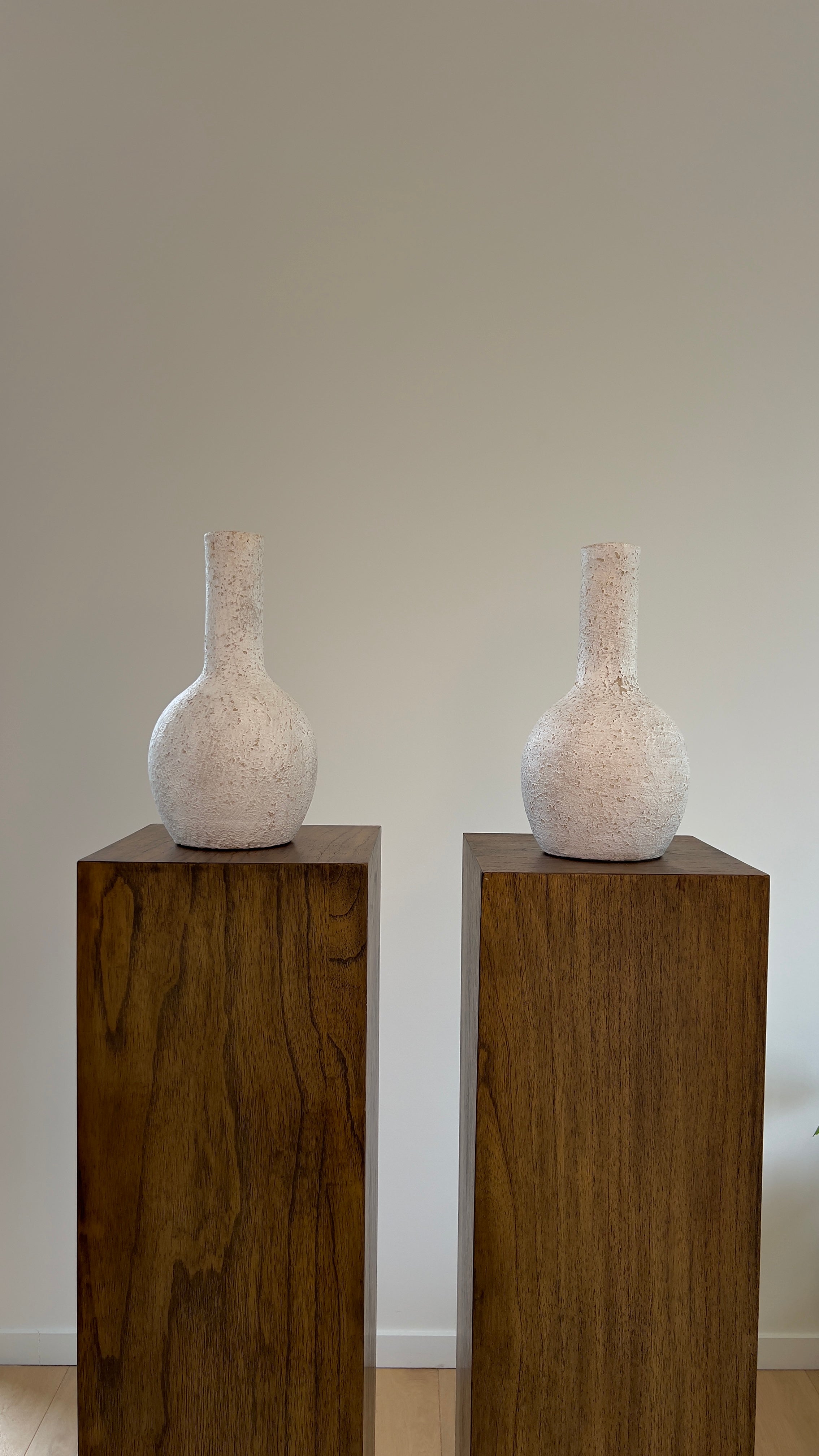 Calcis Alta Vase