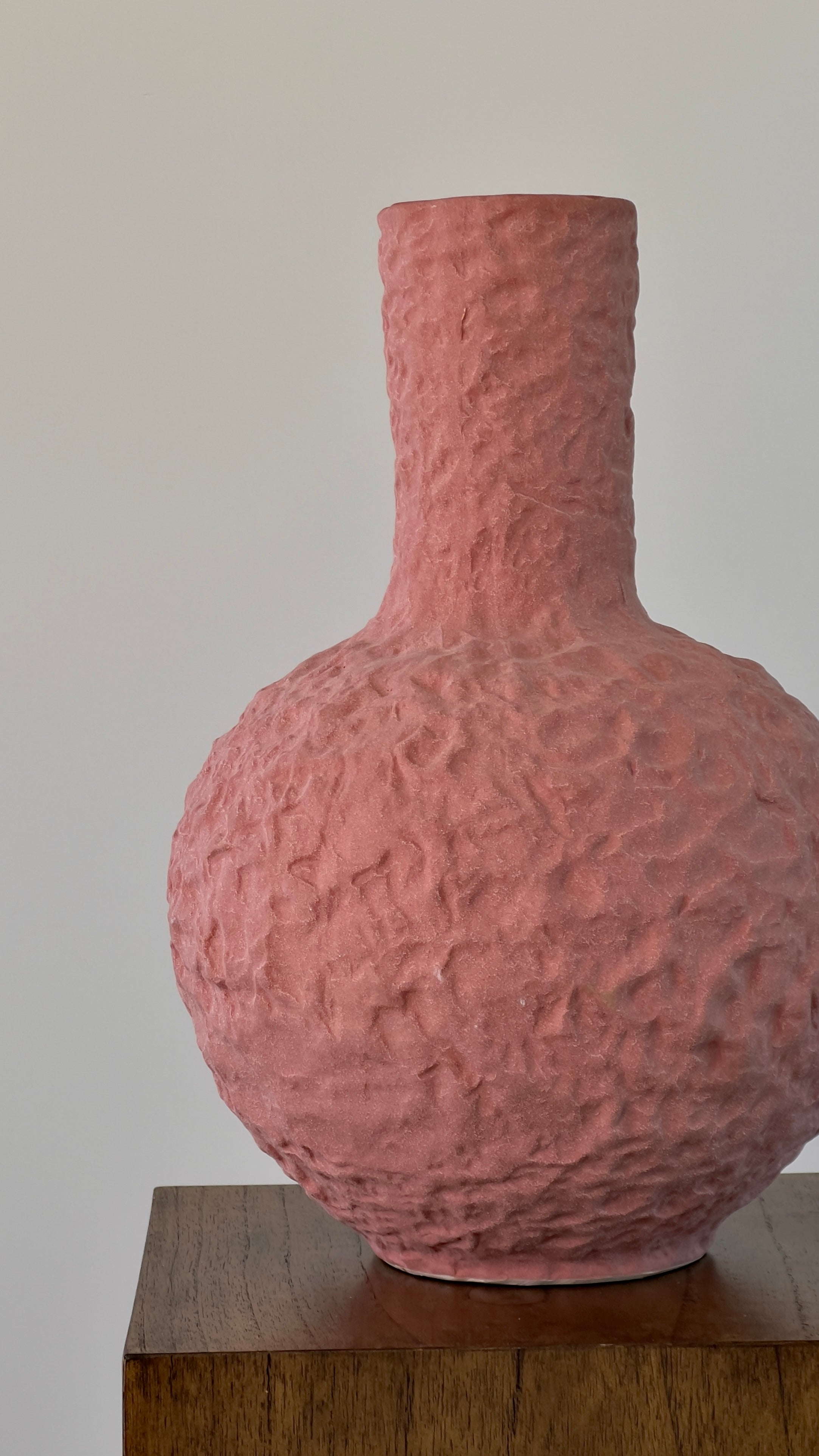 Rosa Statement Vase
