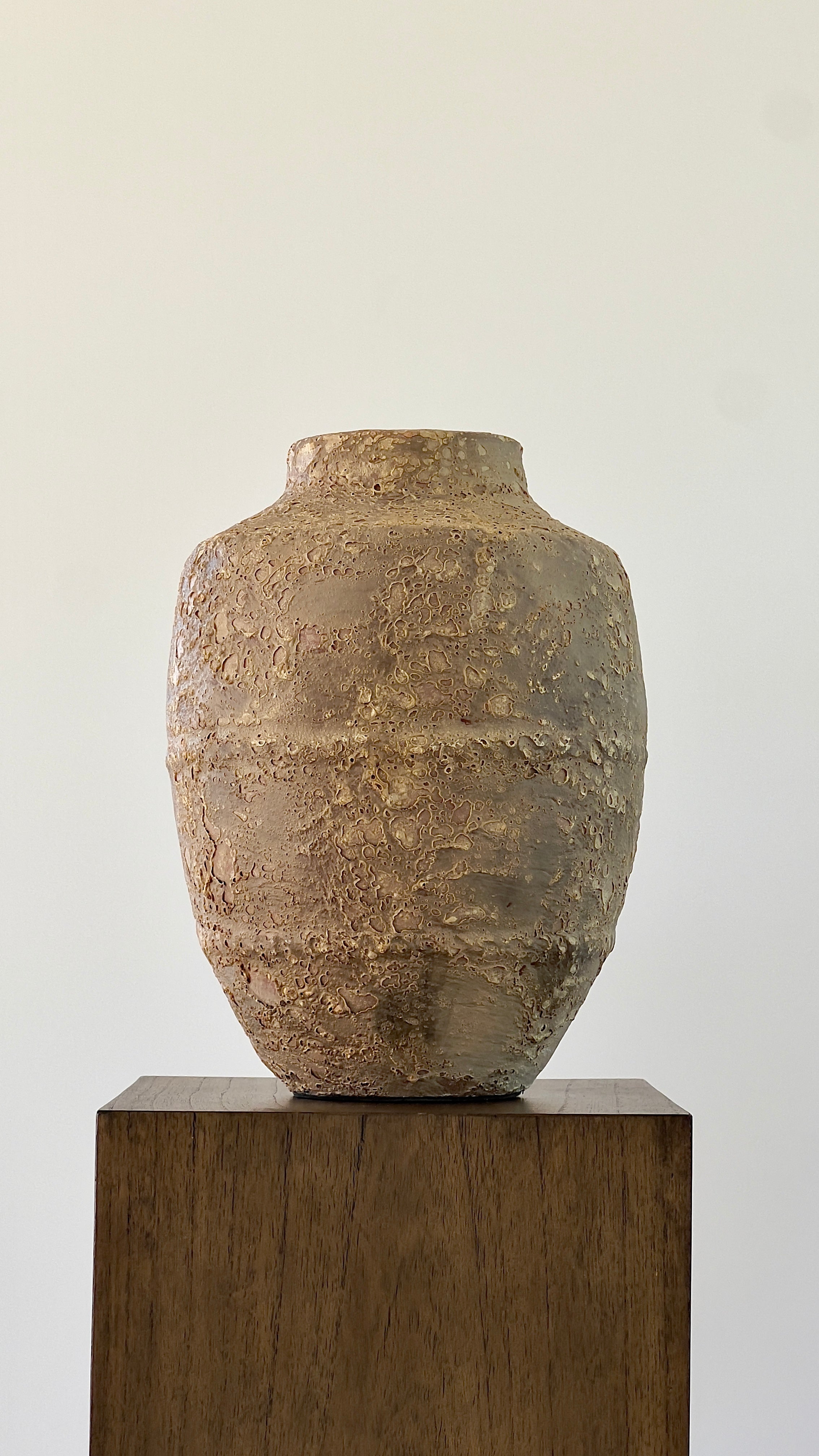 Saxum Statement Vase